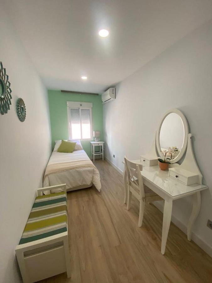 Apartament Barrio De Santa Cruz, La Juderia. Zona Inmejorable Sewilla Zewnętrze zdjęcie